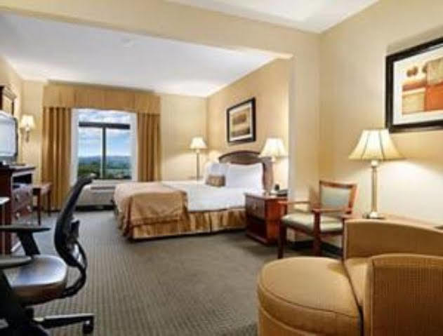 Holiday Inn Cleveland By Ihg Esterno foto