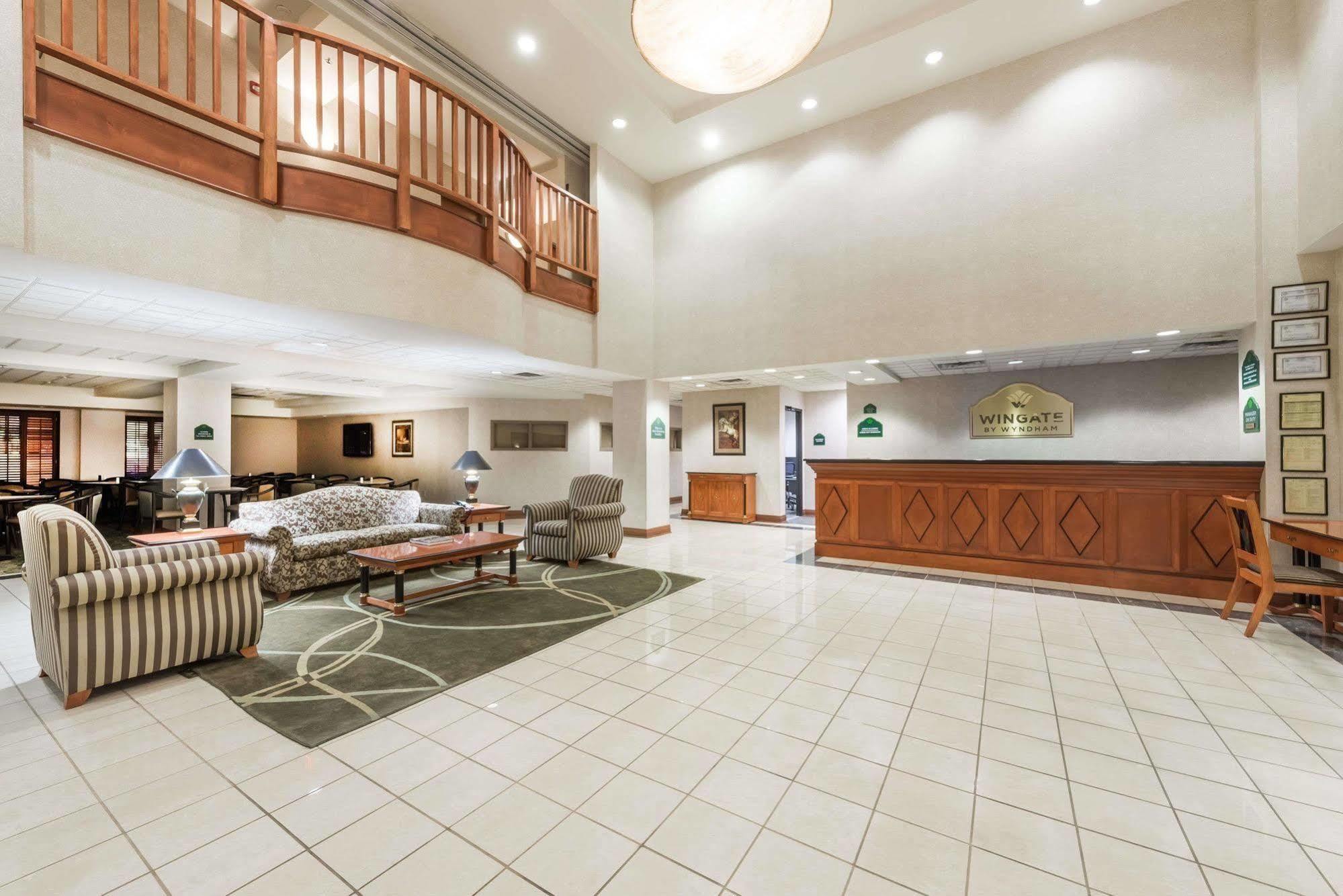 Holiday Inn Cleveland By Ihg Esterno foto